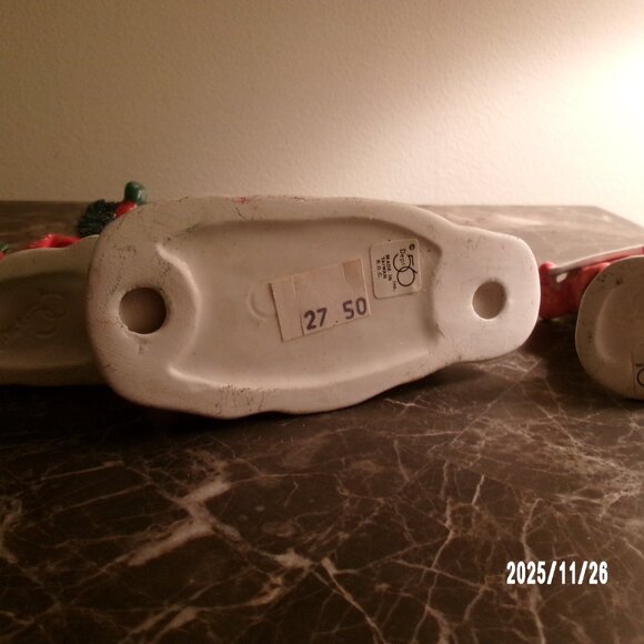 Dept 56 Original Snow Village "Wreaths For Sale" (set of 3 only ) #5408-9 - Picture 5 of 5